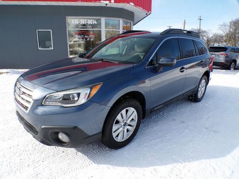Used 2016 Subaru Outback 2.5i Premium image 6