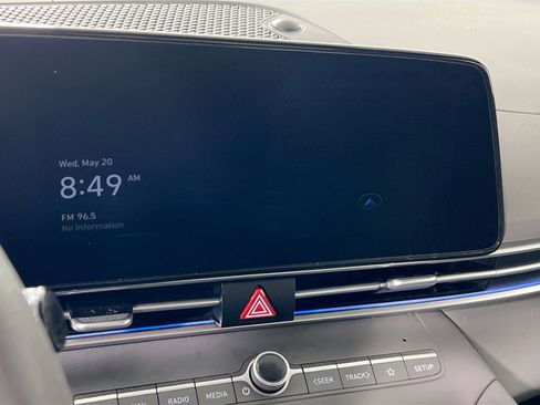 Used 2024 Hyundai Elantra SEL FWD image 15