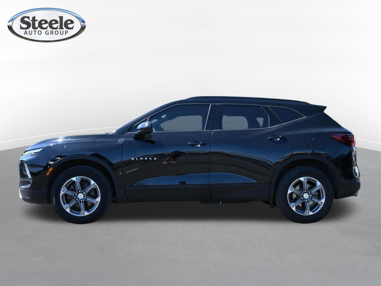 Certified 2023 Chevrolet Blazer LT w/ Convenience Package AWD/4WD image 4