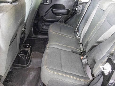 Used 2024 Jeep Wrangler Willys image 32