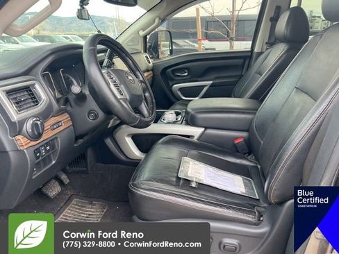 Used 2019 Nissan Titan SL w/ Chrome Package image 12