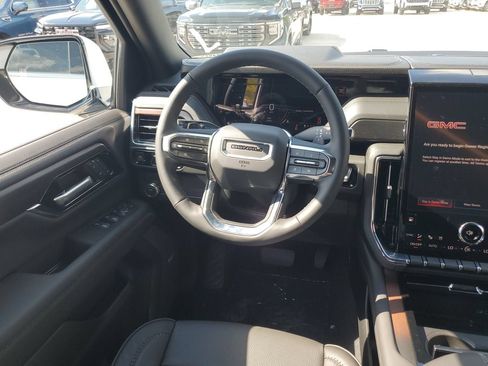 New 2026 GMC Yukon Denali RWD image 13
