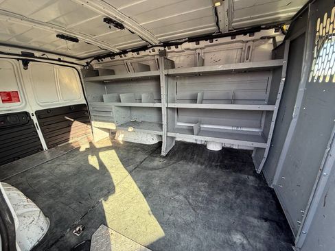 Used 2019 Chevrolet Express 3500 w/ Driver Convenience Package image 10