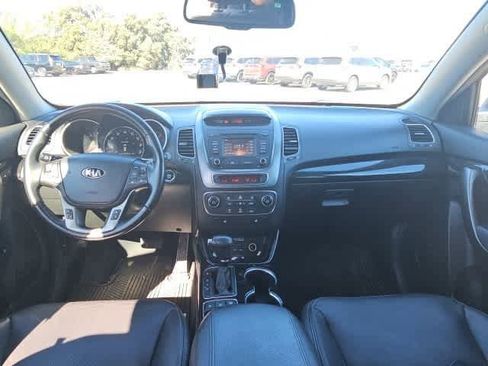 Used 2015 Kia Sorento EX image 35