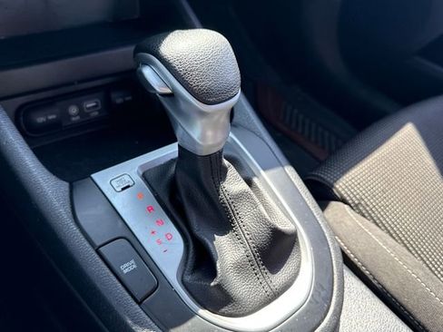 Used 2019 Kia Forte LXS FWD image 31