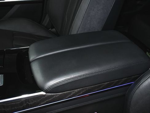 Used 2023 Audi A8 L 3.0T w/ Comfort Plus Package AWD/4WD image 44