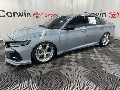 Used 2021 Honda Accord Sport image 4