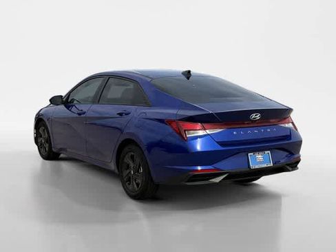 Certified 2023 Hyundai Elantra SEL image 3