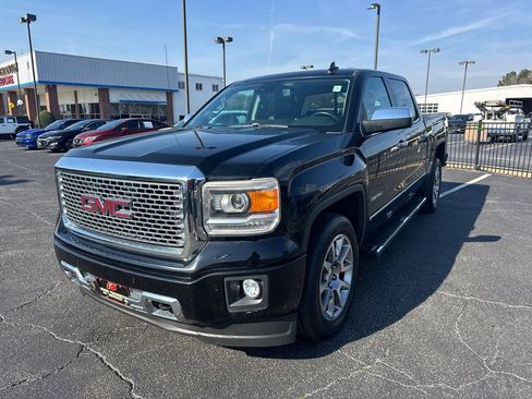 Used 2015 GMC Sierra 1500 Denali w/ Driver Alert Package image 2