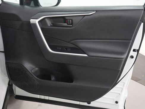 Used 2024 Toyota RAV4 LE image 10