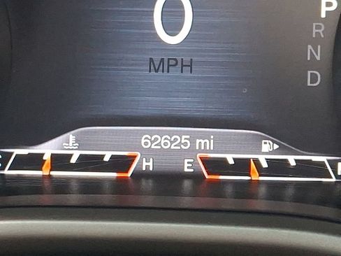 Used 2016 Jeep Cherokee Limited AWD/4WD image 5