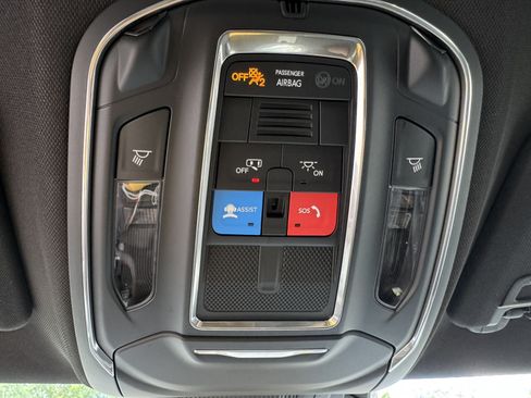 Used 2026 Dodge Charger Scat Pack w/ Blacktop Package AWD/4WD image 26