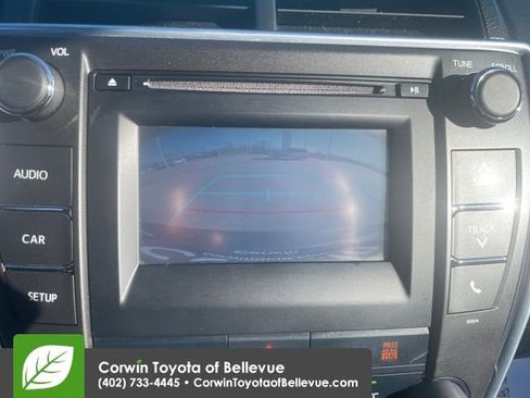 Used 2016 Toyota Camry SE image 19