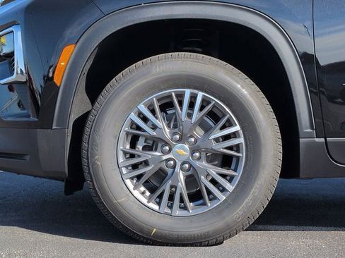 New 2026 Chevrolet Traverse LT w/ Driver Confidence Package FWD image 31