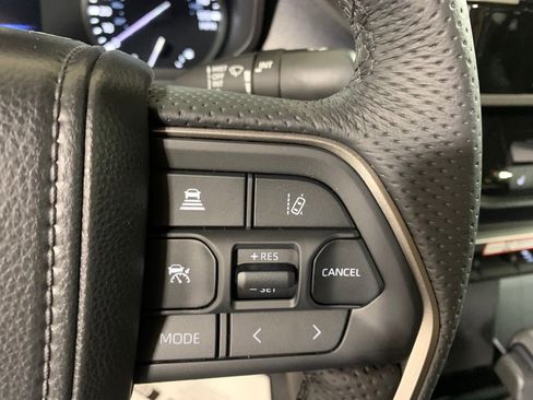 New 2025 Toyota Tundra SR5 w/ TRD Off-Road Premium Package AWD/4WD image 33