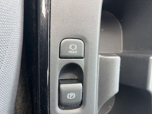 Used 2025 Toyota Corolla SE image 20