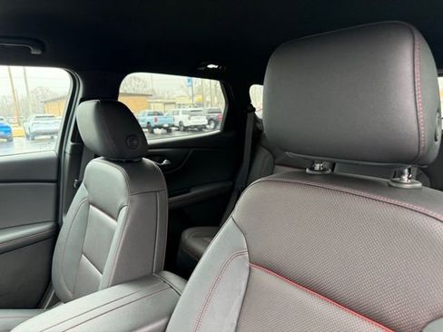 Used 2024 Chevrolet Blazer RS w/ Enhanced Convenience Package image 8