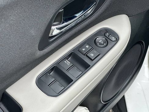 Used 2021 Honda HR-V LX image 14
