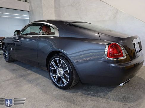 Used 2019 Rolls-Royce Wraith RWD image 5