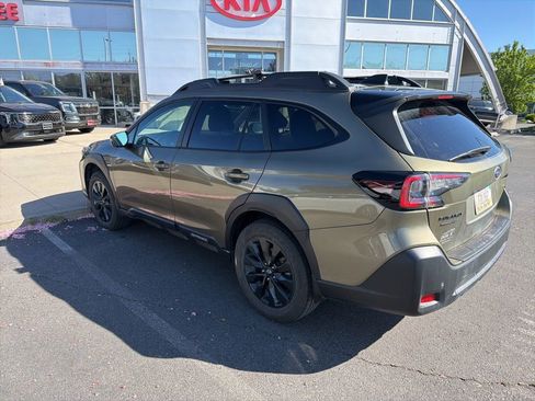 Used 2024 Subaru Outback Onyx Edition AWD/4WD image 4
