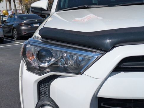 Used 2021 Toyota 4Runner SR5 Premium w/ Moonroof Package image 9