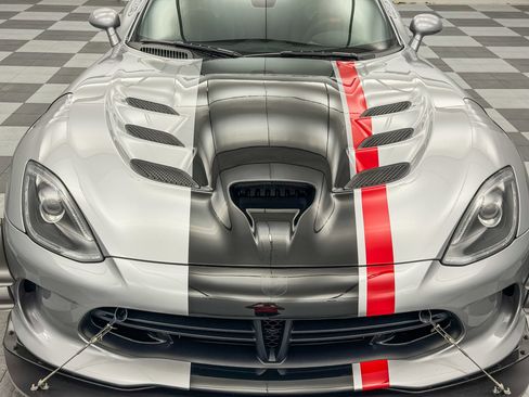 Used 2016 Dodge Viper ACR w/ Extreme Aero Package image 24