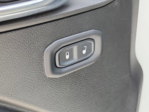 Used 2021 Jeep Wrangler Sport AWD/4WD image 25