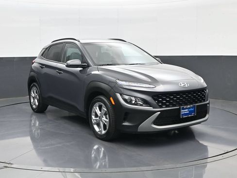 Certified 2023 Hyundai Kona SEL w/ Convenience Package AWD/4WD image 3