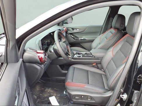 New 2026 Chevrolet Equinox RS w/ LPO, Floor Liner Package image 18