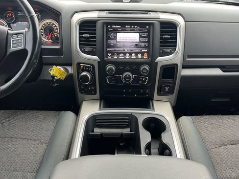 Used 2017 RAM 1500 Big Horn AWD/4WD image 3