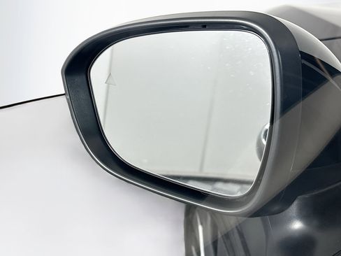 Used 2024 Nissan Ariya FWD image 16