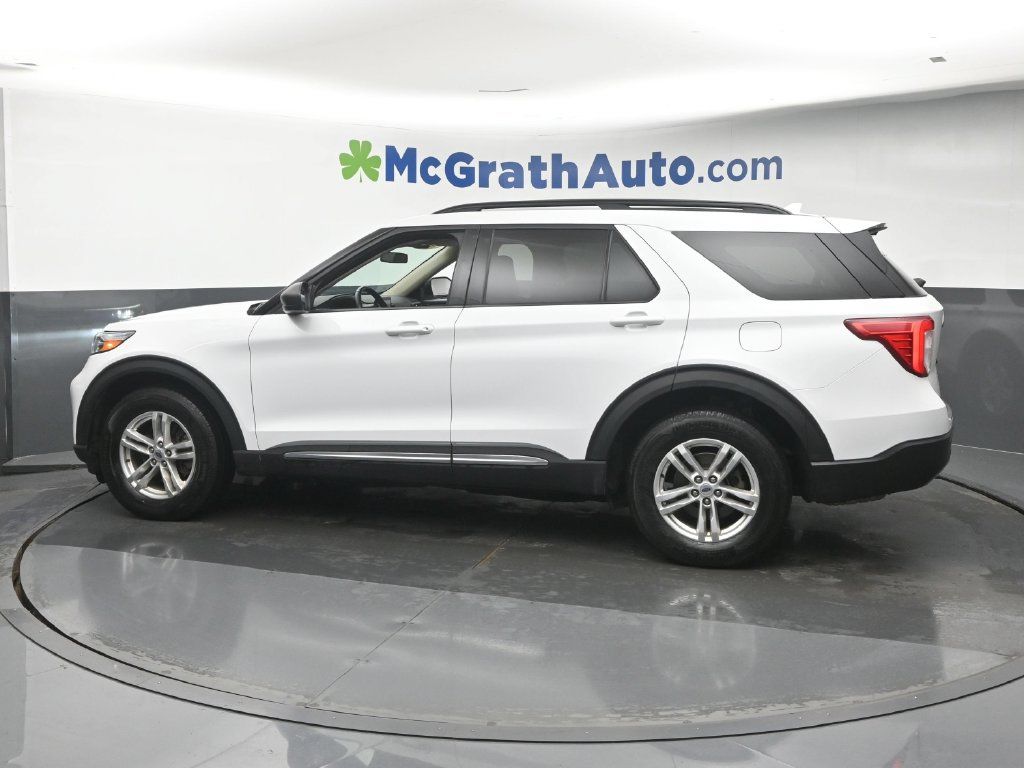 Used 2020 Ford Explorer XLT w/ Equipment Group 202A AWD/4WD image 24