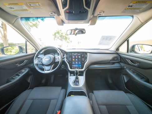 Used 2021 Subaru Outback Premium image 8