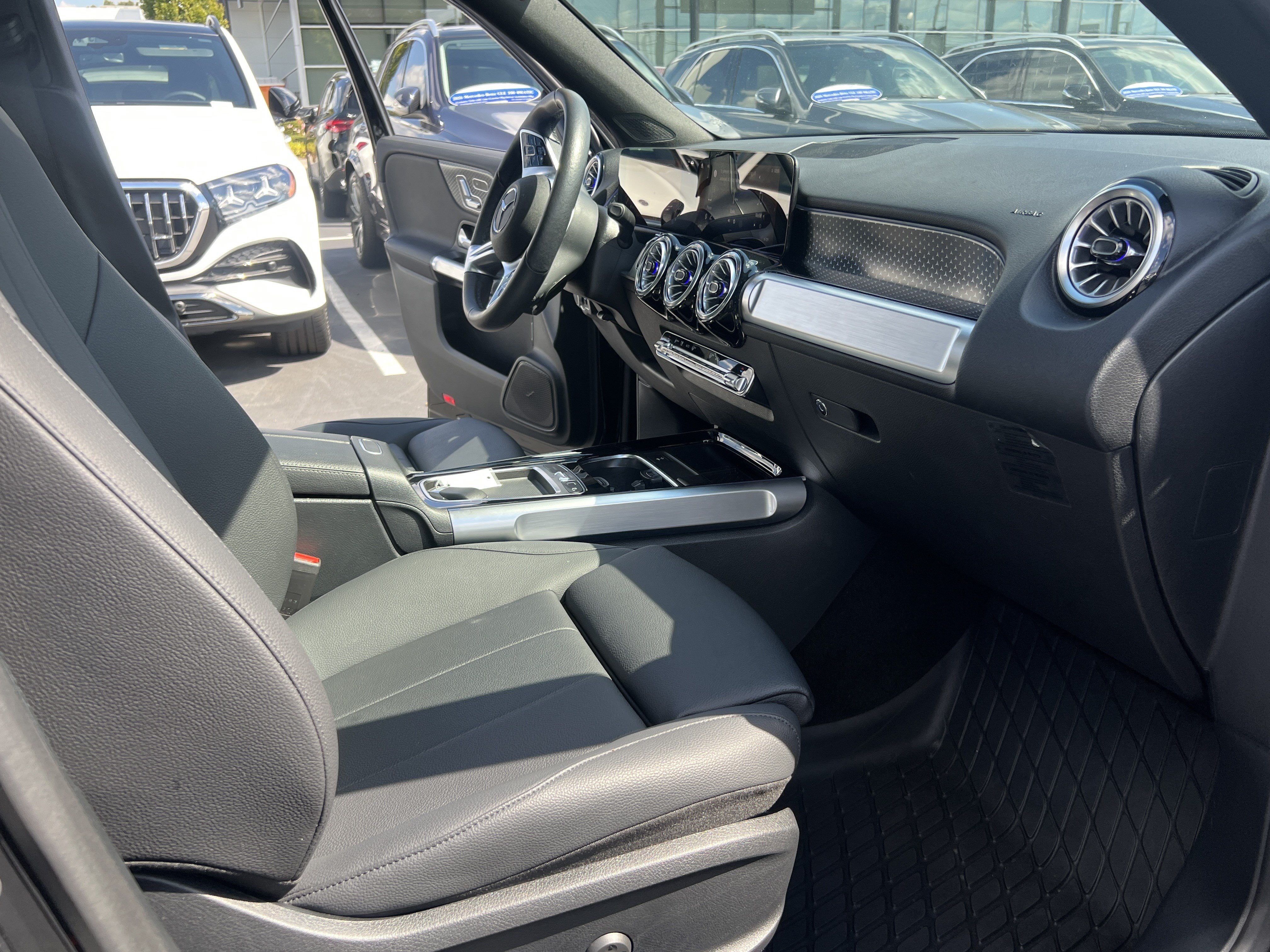 Certified 2026 Mercedes-Benz GLB 250 4MATIC image 35