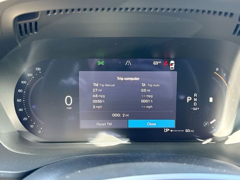 New 2026 Volvo XC60 B5 Plus w/ Protection Package Premier AWD/4WD image 17