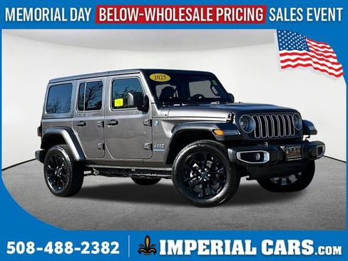 Used 2025 Jeep Wrangler Unlimited Sahara w/ Safety Group AWD/4WD image 1