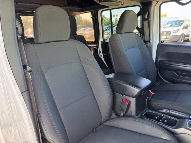 Used 2020 Jeep Wrangler Unlimited Sport S AWD/4WD image 19