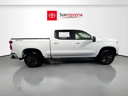 Used 2025 Chevrolet Silverado 1500 LT AWD/4WD image 2