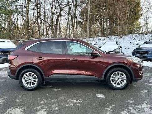 Used 2021 Ford Escape SE w/ Convenience Package image 3