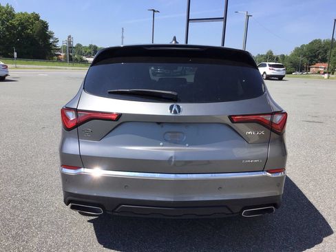 Used 2023 Acura MDX SH-AWD w/ Technology Package image 6