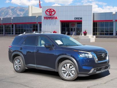 Used 2023 Nissan Pathfinder SL