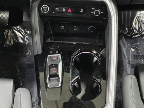 New 2025 Audi Q5 Premium Plus image 15