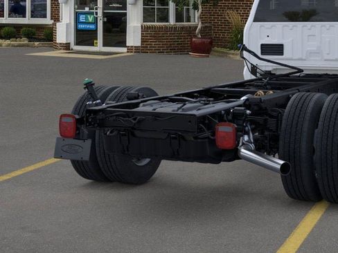 New 2026 Ford F600 4x4 Regular Cab Super Duty w/ XL Chrome Package image 46