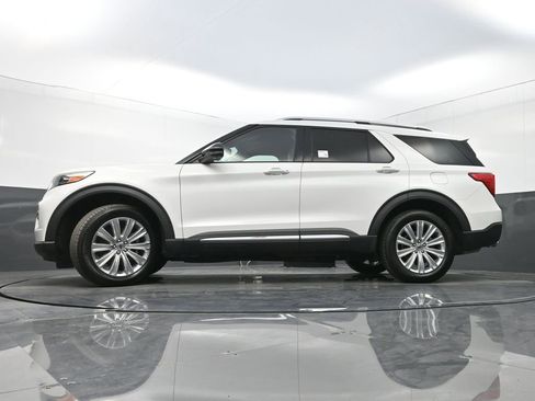 Used 2022 Ford Explorer Limited w/ Equipment Group 301A image 30