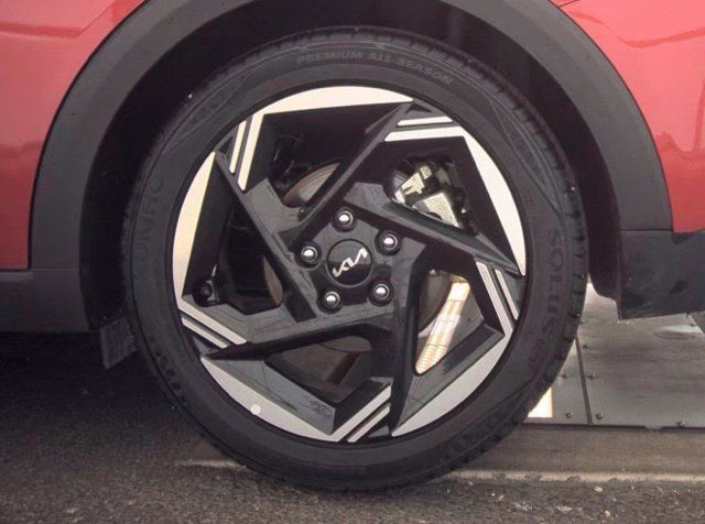 Certified 2025 Kia K4 EX FWD image 12