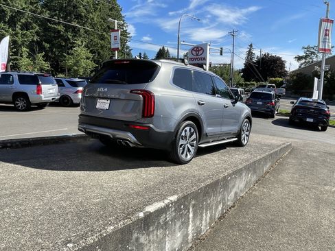Used 2022 Kia Telluride EX w/ EX Premium Package AWD/4WD image 7
