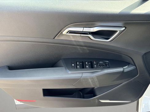 New 2026 Kia Sportage S image 19