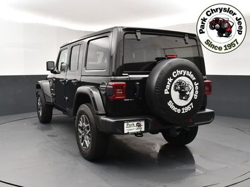 Used 2024 Jeep Wrangler Sahara w/ Technology Group image 4