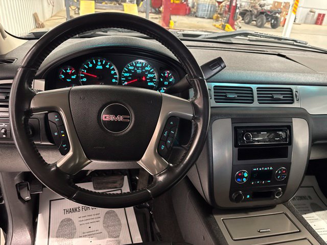 Used 2009 GMC Sierra 1500 SLT w/ All-Terrain Package AWD/4WD image 19