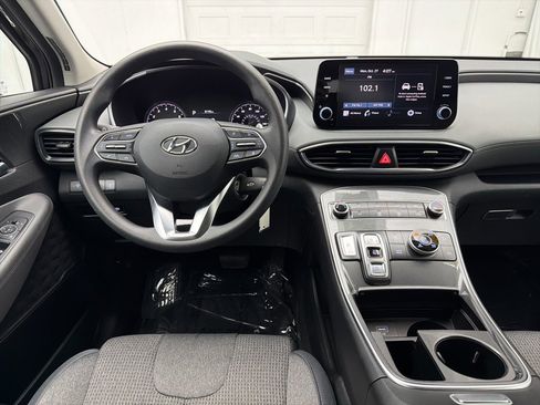 Used 2023 Hyundai Santa Fe SE image 16